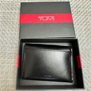 Tumi Classic Black Card Holder men wallet